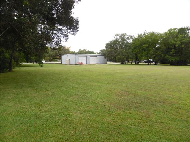14084 Highway 6, Santa Fe, TX 77517