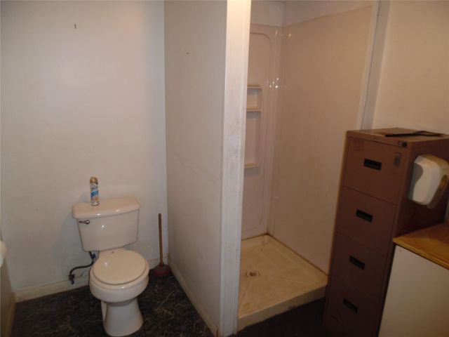 14084 Highway 6, Santa Fe, TX 77517