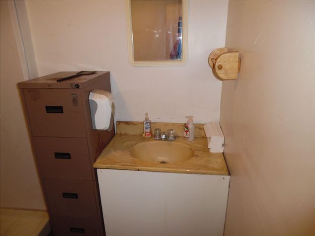 14084 Highway 6, Santa Fe, TX 77517