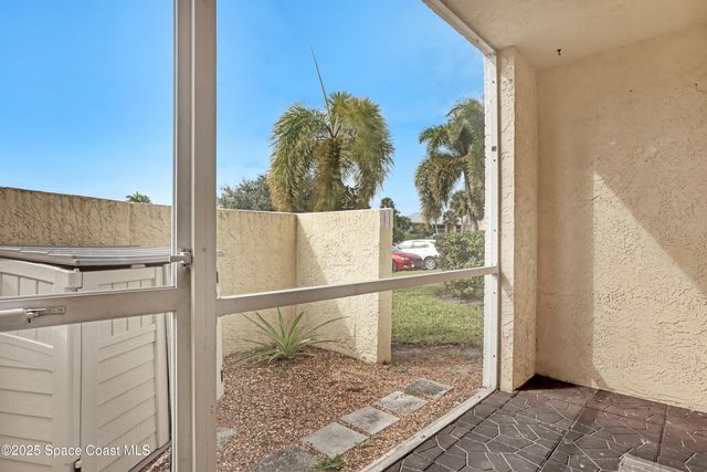 901 Sonesta Avenue NE, 103, Palm Bay, FL 32905