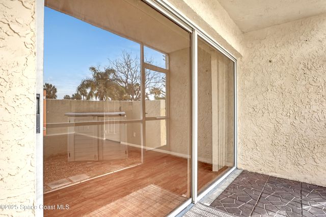 901 Sonesta Avenue NE, 103, Palm Bay, FL 32905