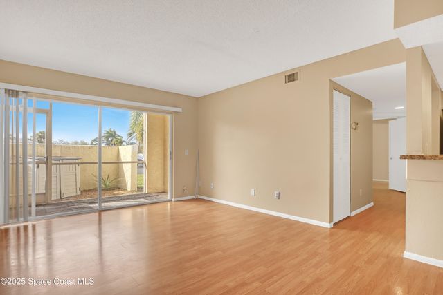 901 Sonesta Avenue NE, 103, Palm Bay, FL 32905
