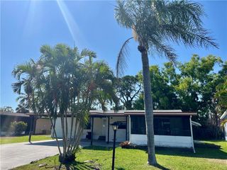 10251 Wales LOOP, Bonita Springs, FL 34135