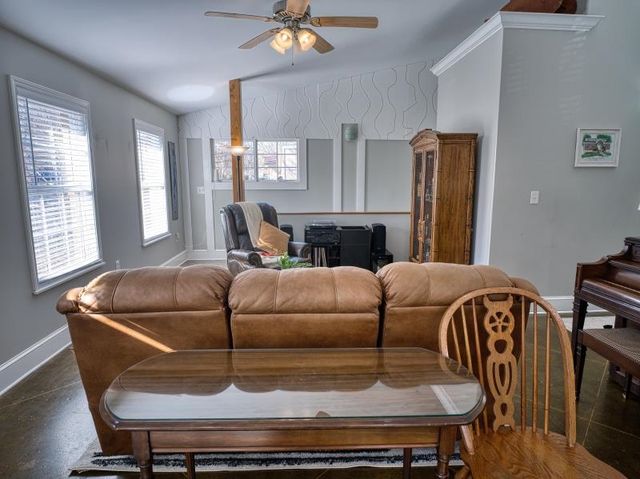 1712 Winding Way, Taylors, SC 29687