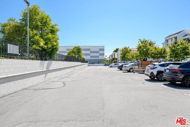 18645 Hatteras Street 285, Tarzana (los Angeles), CA 91356