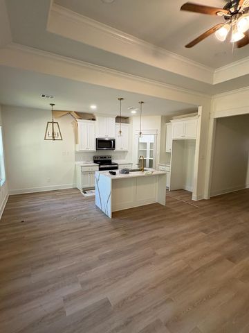 2571 Dove Crossing, Navasota, TX 77868