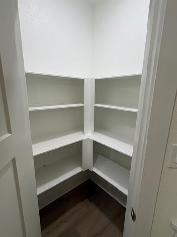 2571 Dove Crossing, Navasota, TX 77868