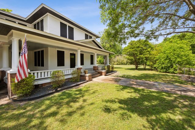 201 N Lenard Street, Red Oak, TX 75154