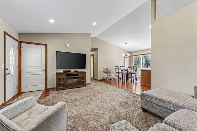 555 Bellevue Street, Twin Lake, MI 49457