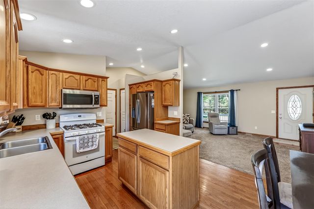 555 Bellevue Street, Twin Lake, MI 49457