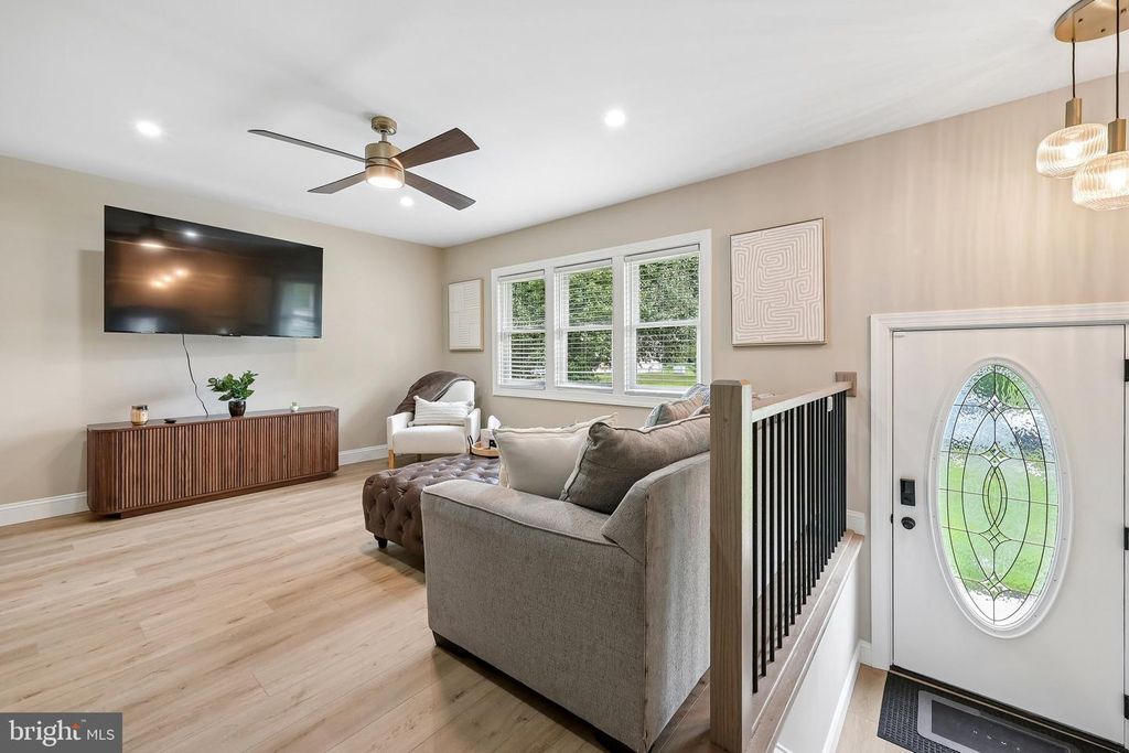 197 INDIANA AVE, BLACKWOOD, NJ 08012 — photo 5