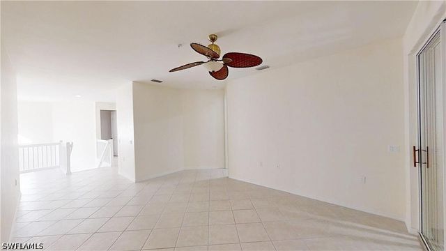 2200 Arielle DR 1005, Naples, FL 34109