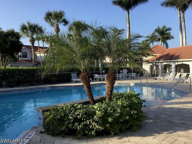 2200 Arielle DR 1005, Naples, FL 34109