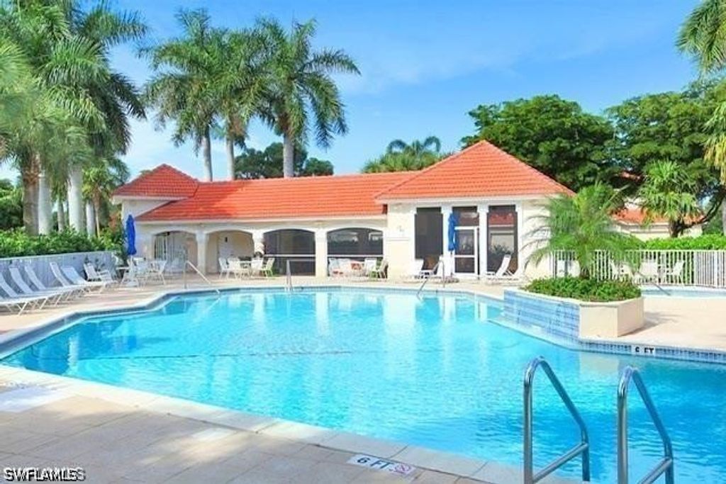 2200 Arielle DR 1005, Naples, FL 34109