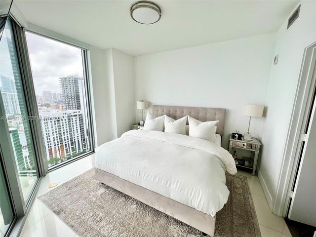 2900 NE 7th Ave 2708, Miami, FL 33137