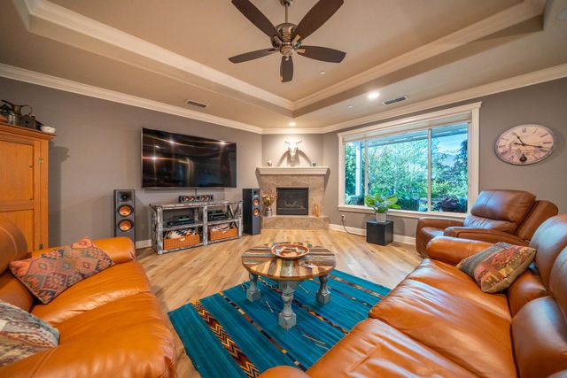 3415 Hotlam Road, Redding, CA 96002