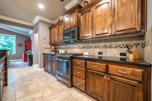 3415 Hotlam Road, Redding, CA 96002