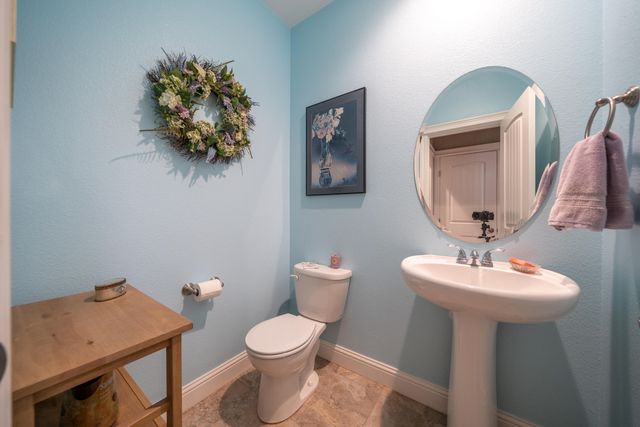 3415 Hotlam Road, Redding, CA 96002