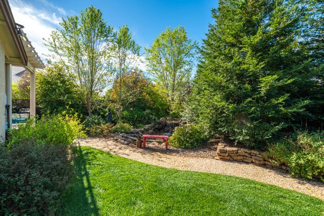 3415 Hotlam Road, Redding, CA 96002