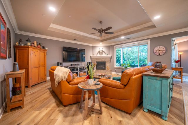 3415 Hotlam Road, Redding, CA 96002