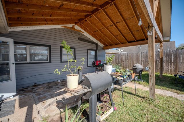 505 Cypress Avenue, Crosby, TX 77532