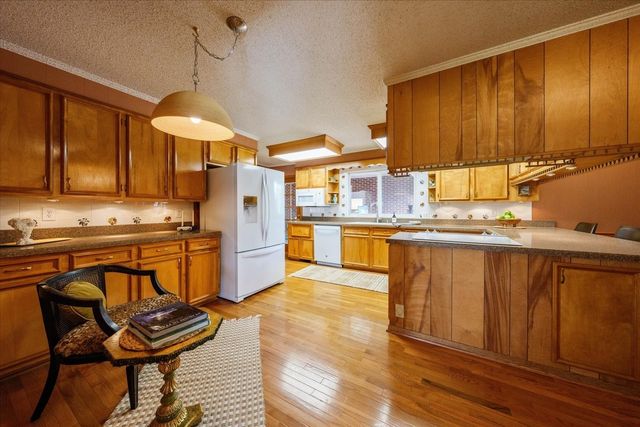 4018 Trotwood Ave, Columbia, TN 38401