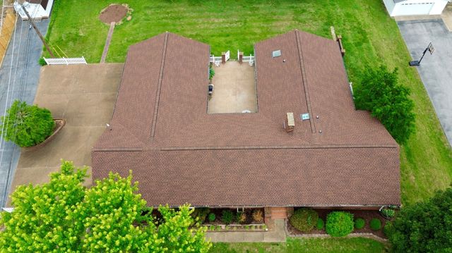 4018 Trotwood Ave, Columbia, TN 38401