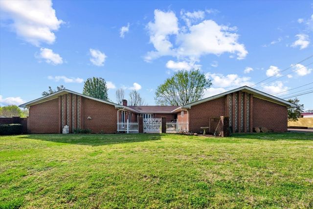 4018 Trotwood Ave, Columbia, TN 38401