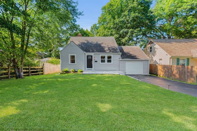 6923 Buckingham Place, Columbia Twp, OH 45227