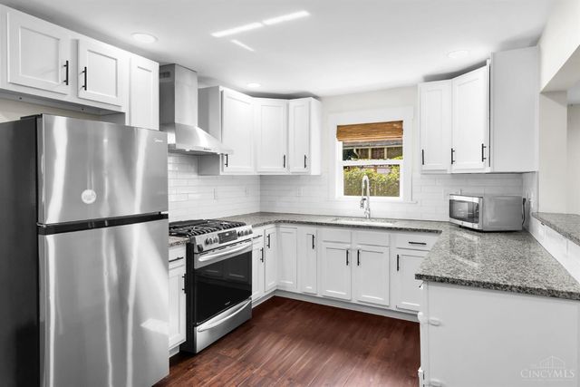 6923 Buckingham Place, Columbia Twp, OH 45227