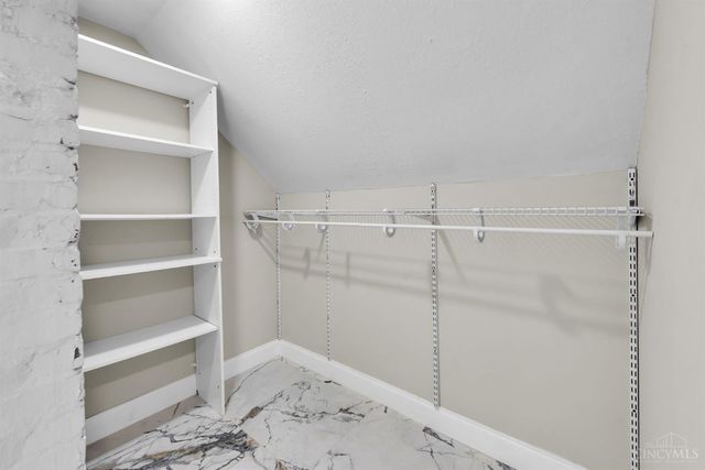 6923 Buckingham Place, Columbia Twp, OH 45227