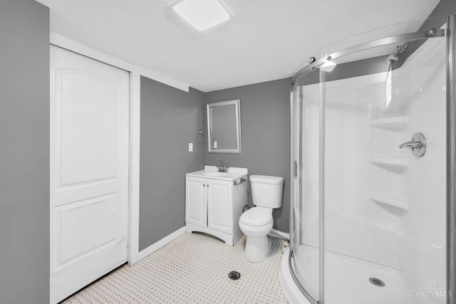 6923 Buckingham Place, Columbia Twp, OH 45227