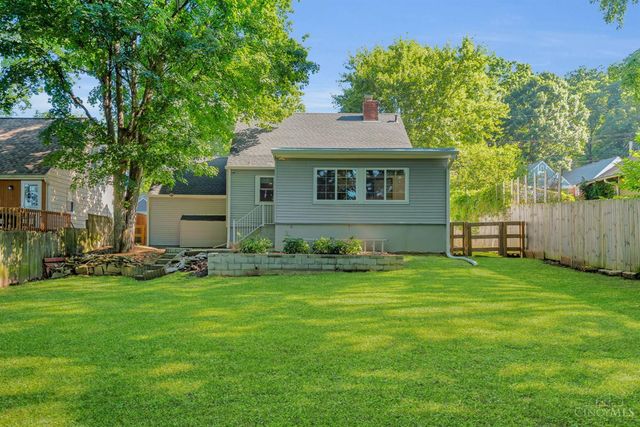 6923 Buckingham Place, Columbia Twp, OH 45227