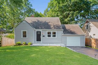 6923 Buckingham Place, Columbia Twp, OH 45227