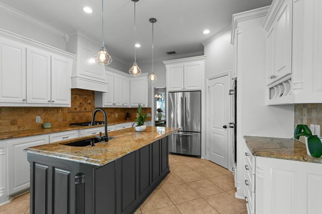 802 Princeton Court, Southlake, TX 76092