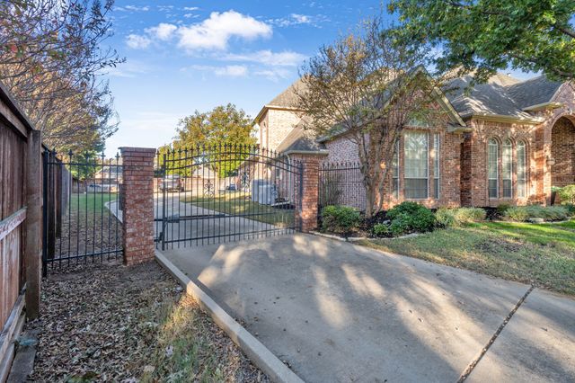 802 Princeton Court, Southlake, TX 76092