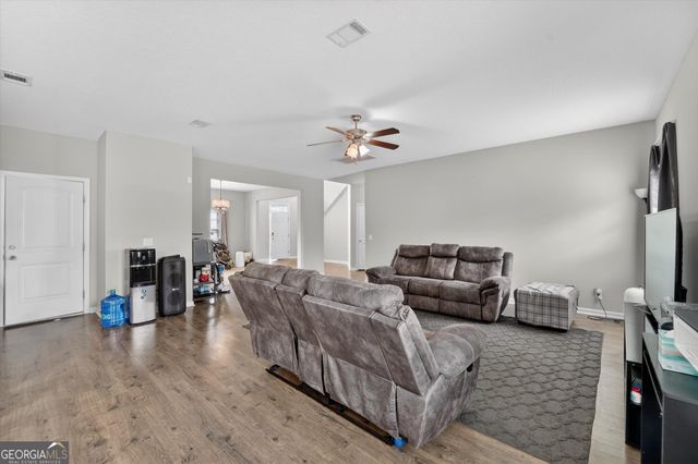 1077 Sweetbay Court, Hinesville, GA 31313