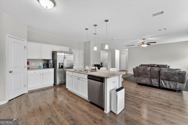 1077 Sweetbay Court, Hinesville, GA 31313