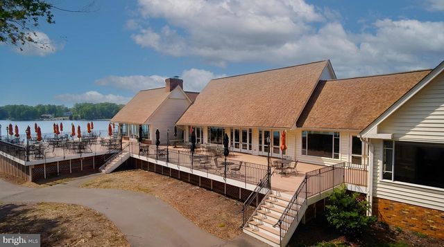 315 WESTOVER PKWY, Locust Grove, VA 22508