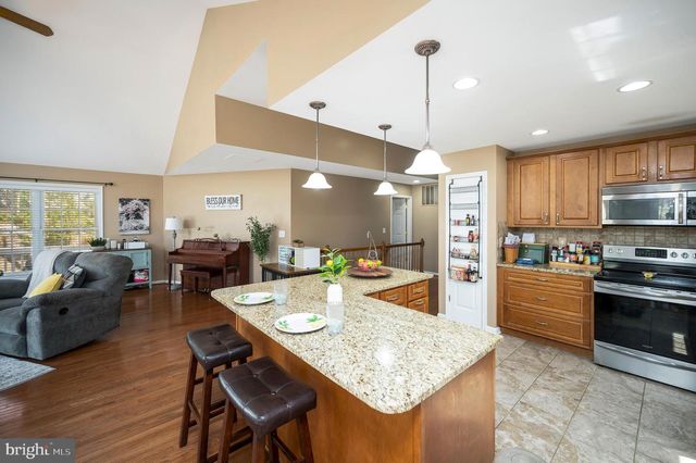 315 WESTOVER PKWY, Locust Grove, VA 22508