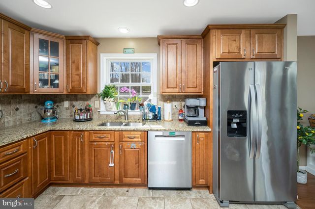 315 WESTOVER PKWY, Locust Grove, VA 22508