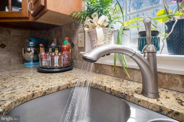 315 WESTOVER PKWY, Locust Grove, VA 22508