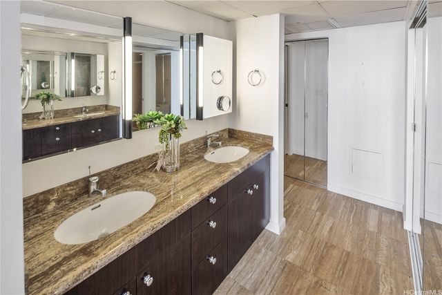 1600 Ala Moana Boulevard 3700, Honolulu, HI 96815