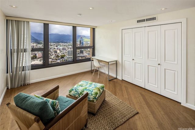 1600 Ala Moana Boulevard 3700, Honolulu, HI 96815