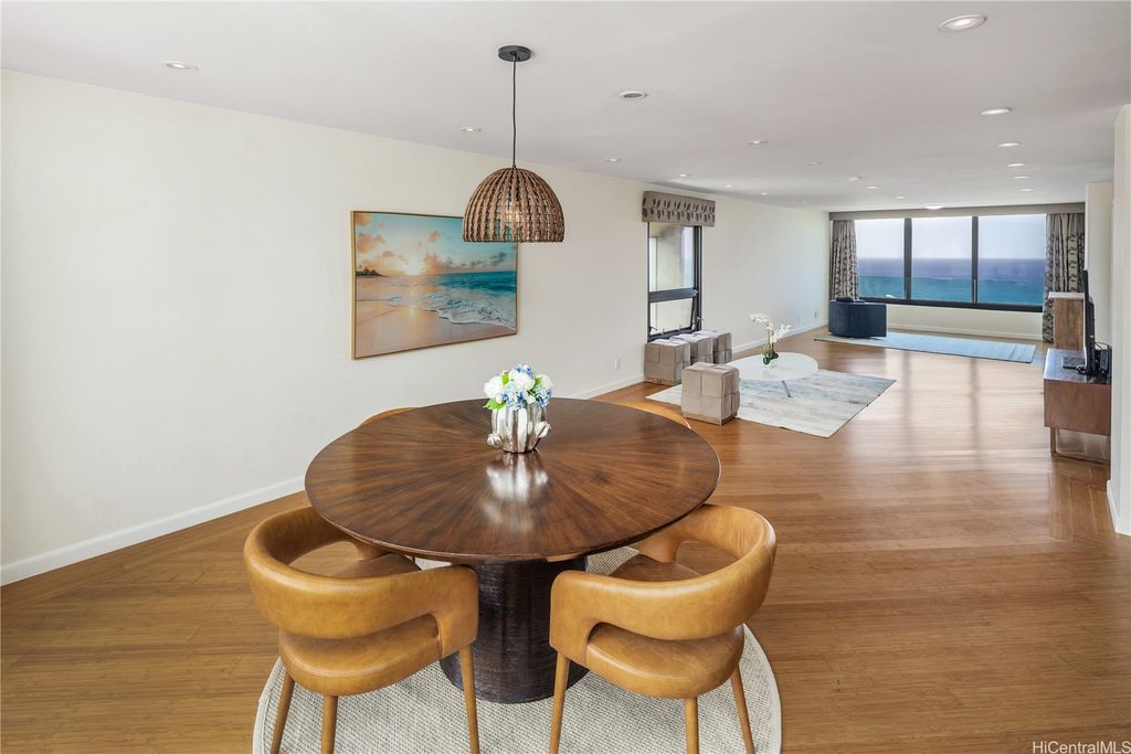 1600 Ala Moana Boulevard 3700, Honolulu, HI 96815