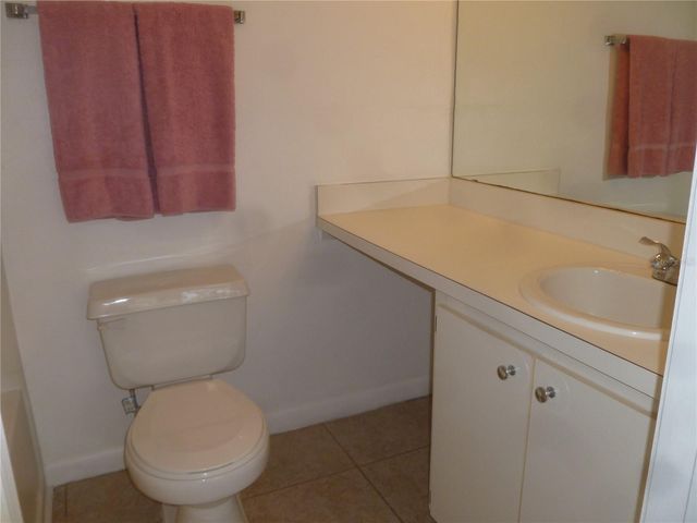 3800 SW 20TH AVENUE 411, Gainesville, FL 32607