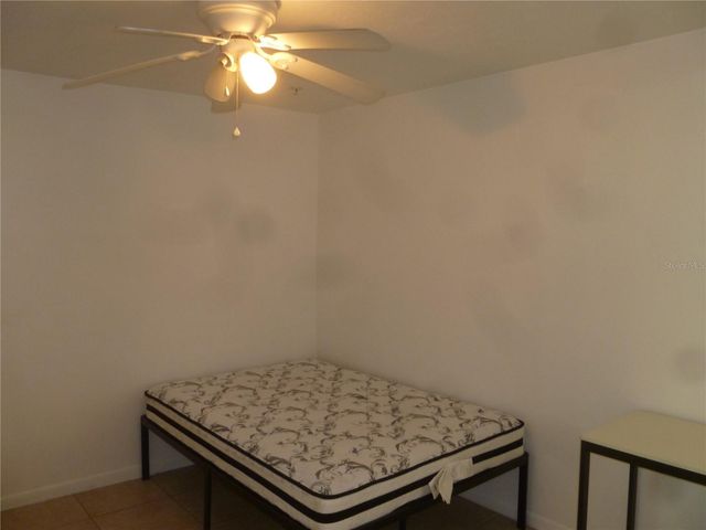 3800 SW 20TH AVENUE 411, Gainesville, FL 32607