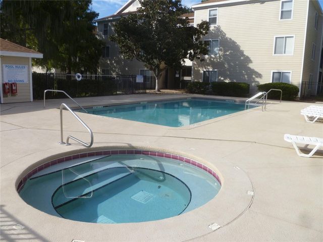 3800 SW 20TH AVENUE 411, Gainesville, FL 32607