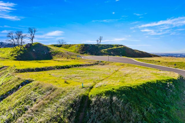 325 Kimberlite Way, El Dorado Hills, CA 95762