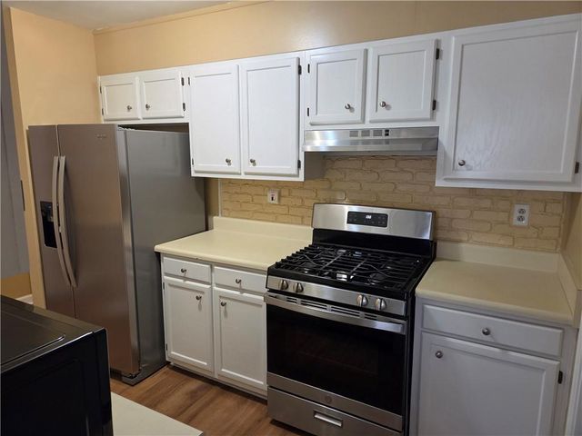 5595 Wells Circle, Stone Mountain, GA 30087